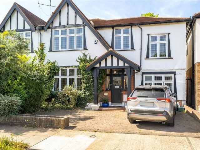 House for sale in Surbiton, Greater London