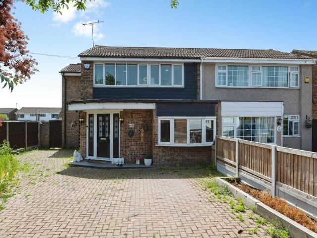 House for sale in East Tilbury, Essex