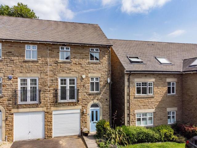 House for sale in Ripponden, West Yorkshire
