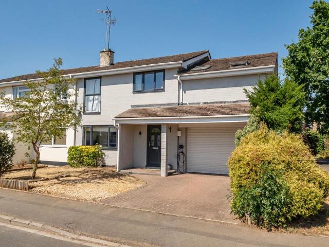 House for sale in Sutton Benger