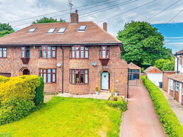 House for sale in Chapeltown, South Yorkshire