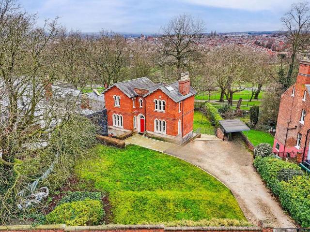 House for sale in Forest Fields, City of Nottingham