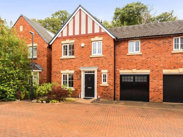 House for sale in Repton Grange, Bristol