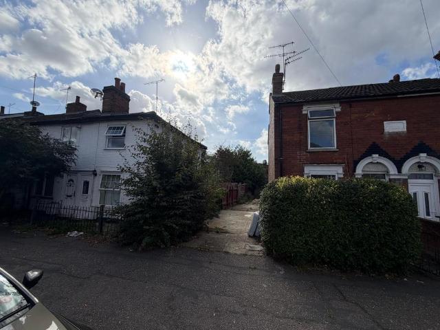 House for sale in Hythe, Colchester