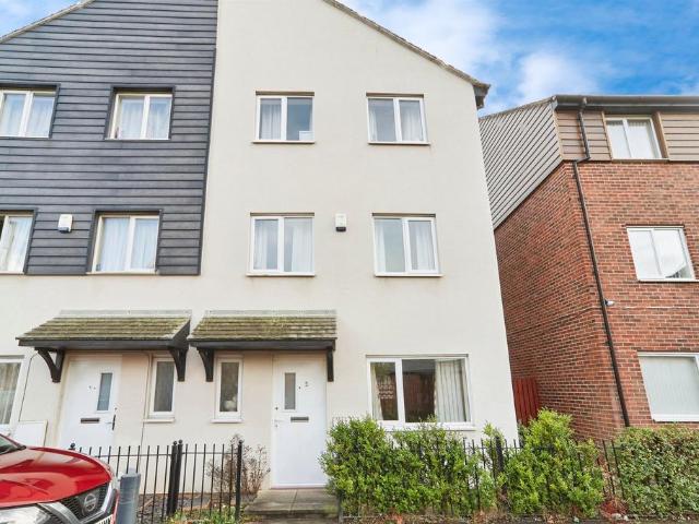 House for sale in West Yorkshire