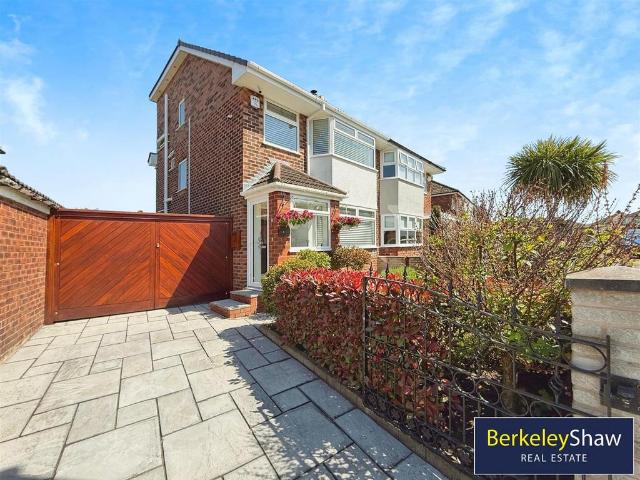 House for sale in Maghull, Lydiate