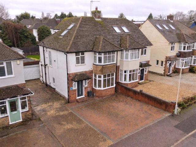House for sale in Stopsley, Luton