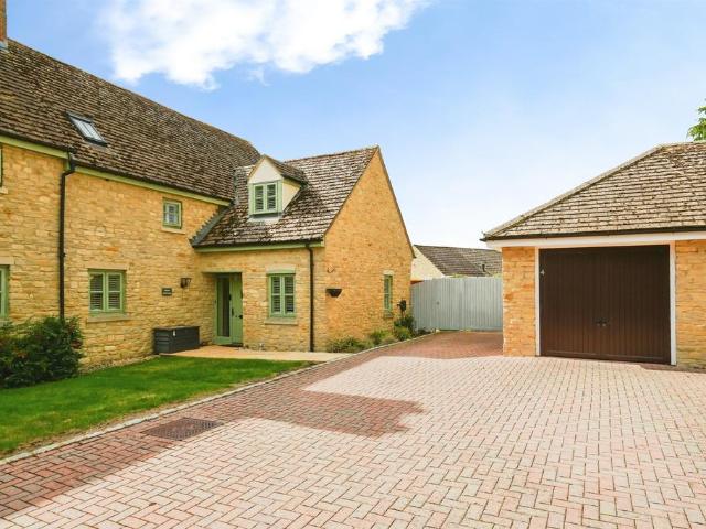 House for sale in Weston-on-the-Green, Cherwell