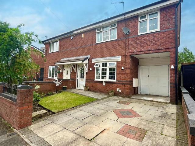 House for sale in Burnedge, Greater Manchester