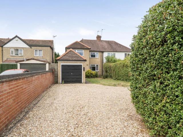 House for sale in The Slade, Oxfordshire