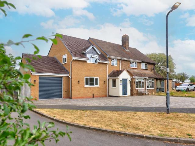 House for sale in Lilleshall, Telford