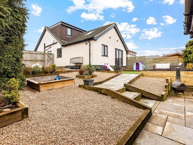 House for sale in Elmfield, Leicestershire