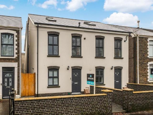House for sale in Pontarddulais, Wales