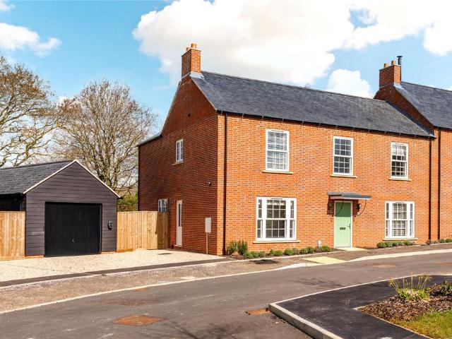 House for sale in Evershot, Oxfordshire
