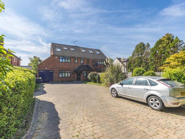 House for sale in Iver, Iver Heath