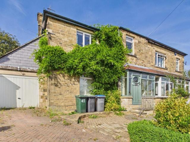 House for sale in Cottingley, West Yorkshire