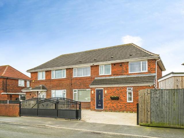 House for sale in West Yorkshire