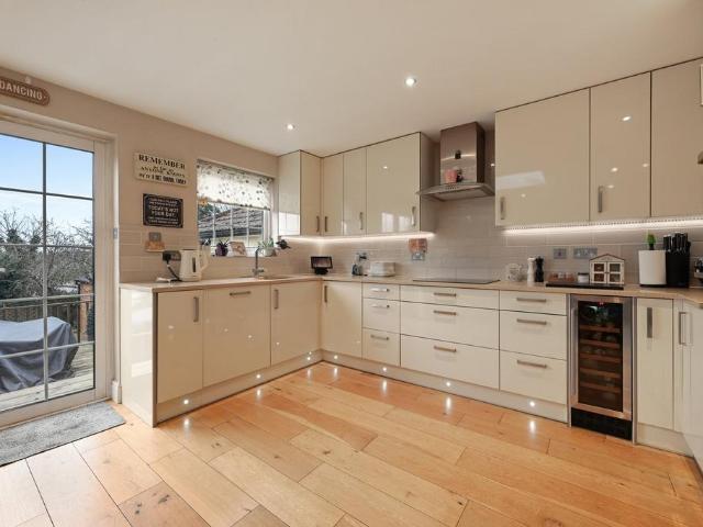 House for sale in Dollis Hill, Greater London
