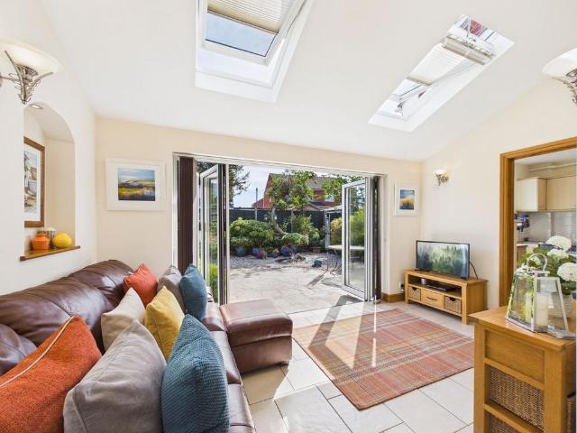 House for sale in Drakes Broughton and Wadborough, Crookhill
