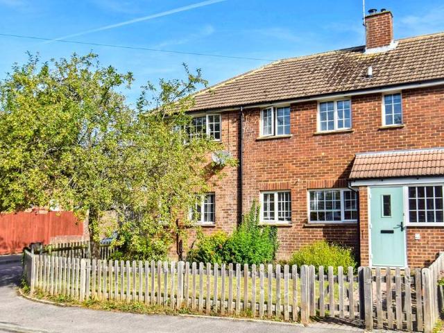House for sale in The Butts, Kent