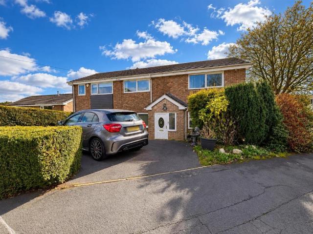 House for sale in Holmfield, Calderdale