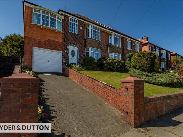 House for sale in Rhodes, Burnedge