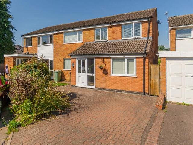House for sale in Stanford On Avon, Leicestershire