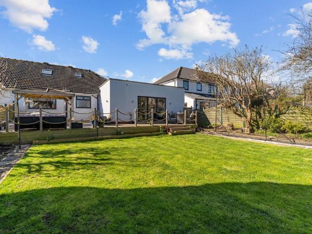 House for sale in Toothill, Rastrick