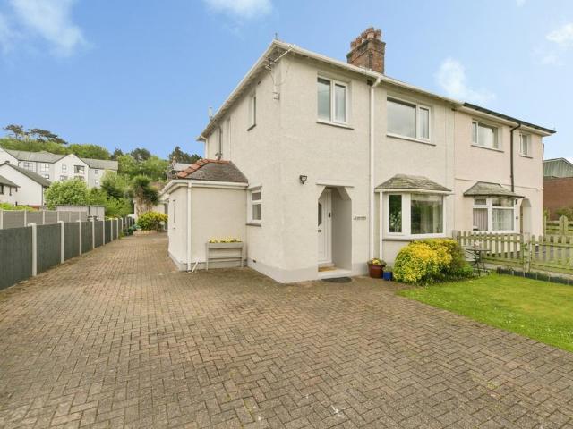 House for sale in Llanfairfechan, Wales