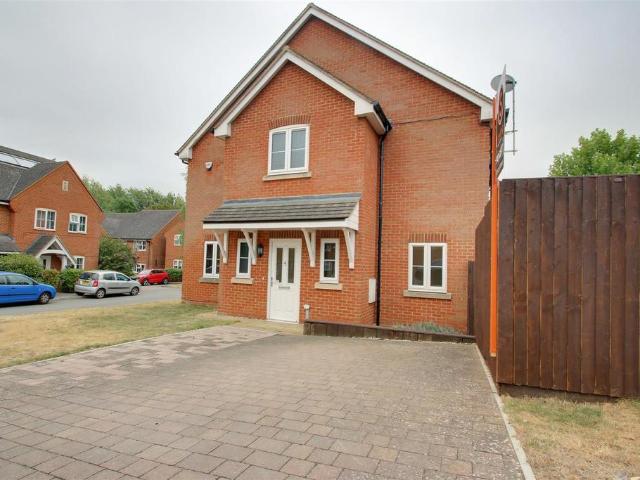 House for sale in Pouchen End, Hertfordshire