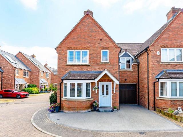 House for sale in Mawsley