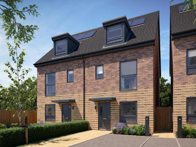 House for sale in Harold Wood, Greater London