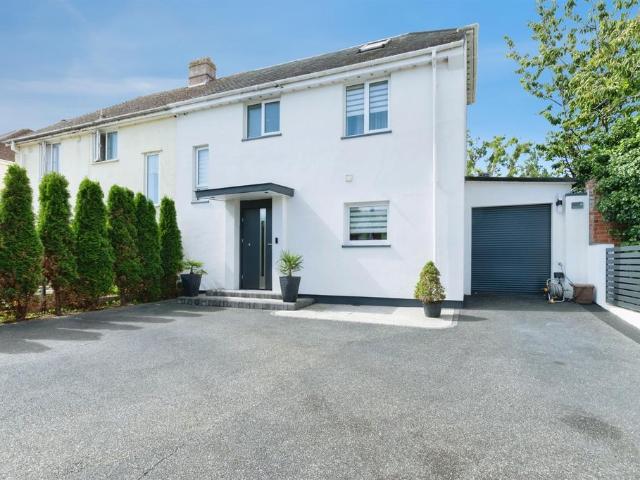 House for sale in Talbot Village, Bournemouth