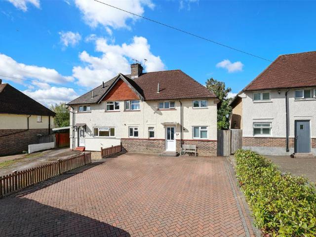 House for sale in Hillview, Surrey