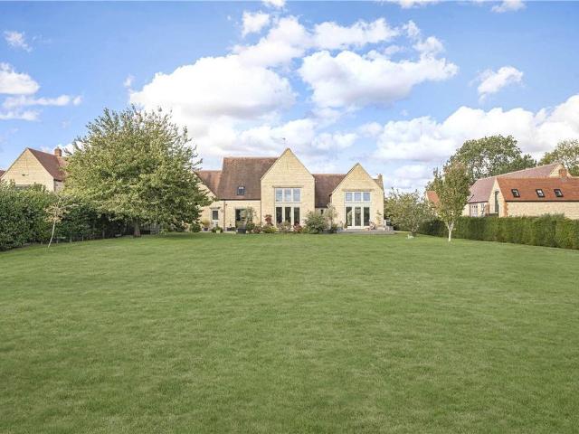 House for sale in Shipton-on-Cherwell, Evershot