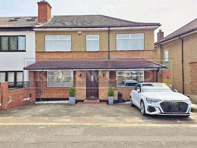 House for sale in Greater London