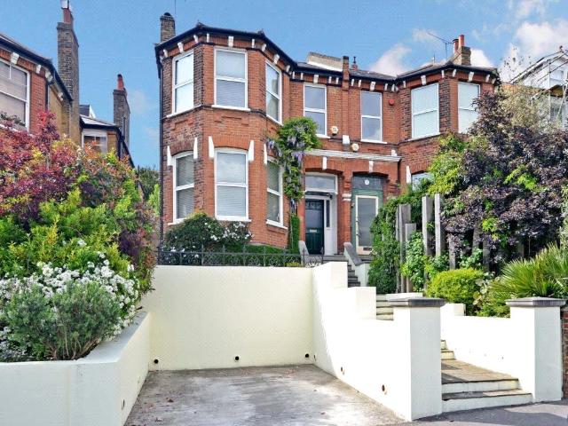 House for sale in East Dulwich, Greater London