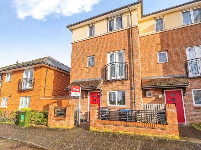 House for sale in Monkston Park, Milton Keynes