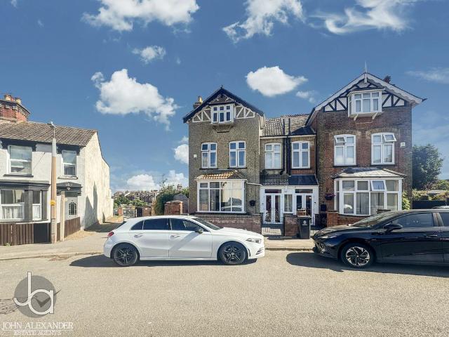 House for sale in Upper Dovercourt, Dale Hill