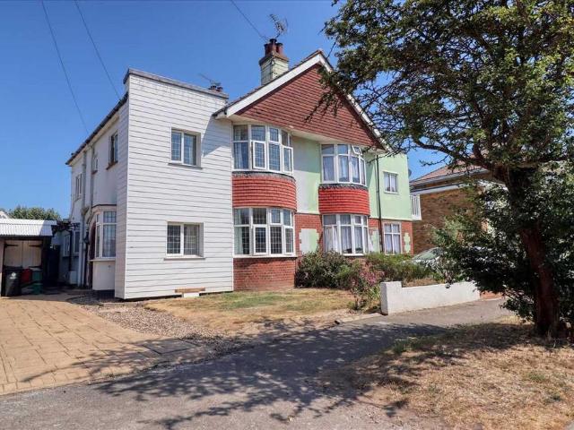 House for sale in Holland-on-Sea, Dale Hill