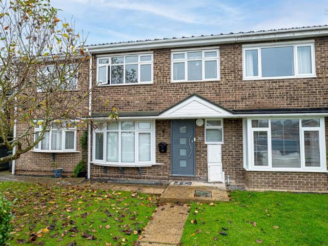 House for sale in Alton Barnes, Essex