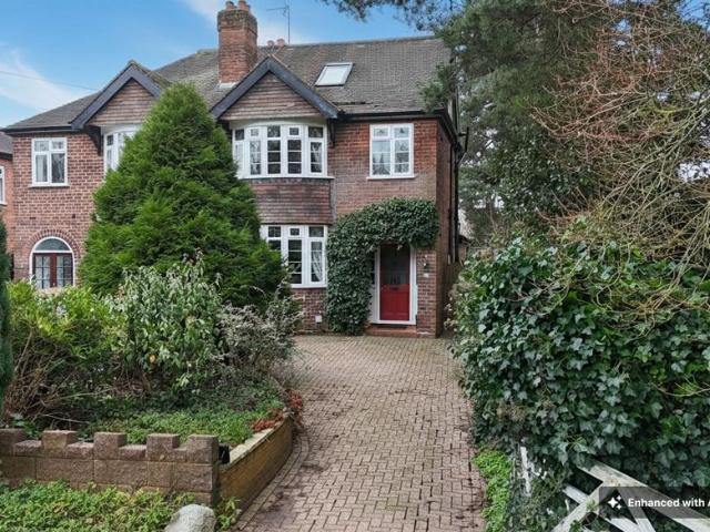 House for sale in Stone, Baswich