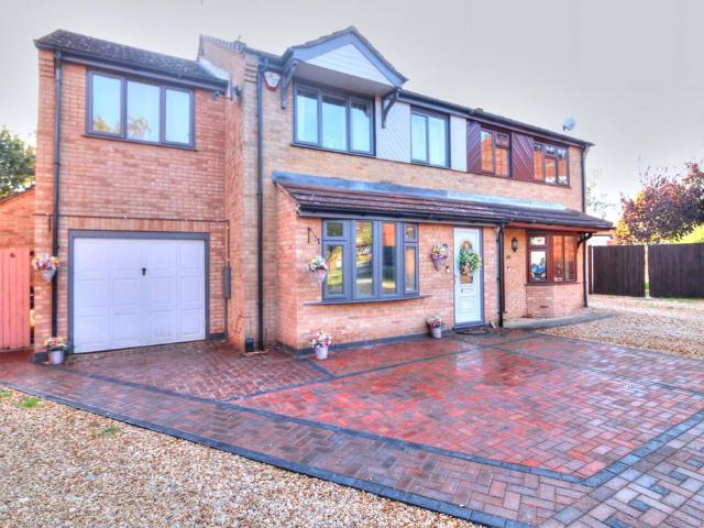 House for sale in Birchwood, Brayford
