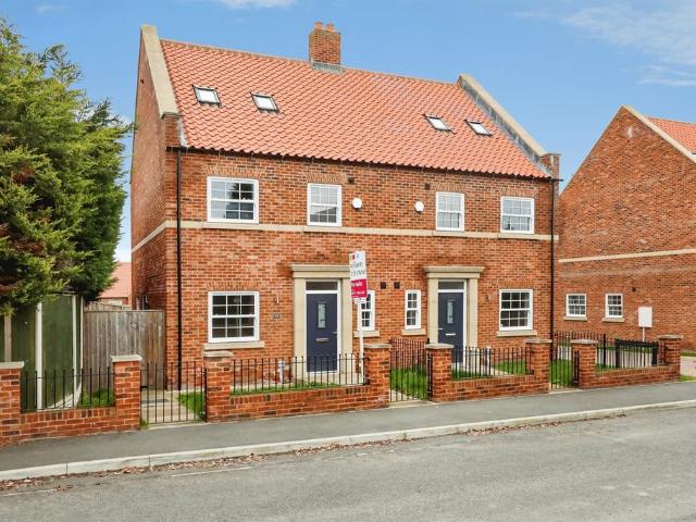House for sale in Costhorpe, East Midlands