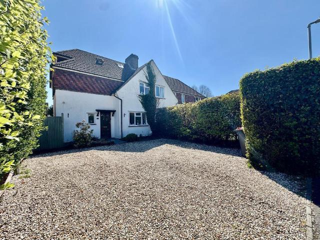 House for sale in Caddington, Bedfordshire