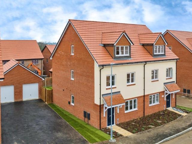 House for sale in Goffs Oak, Broxbourne