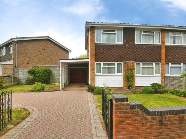 House for sale in Leyfields, Kettlebrook
