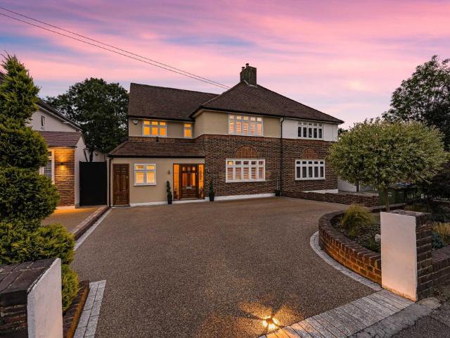 House for sale in Avery Hill, Greater London