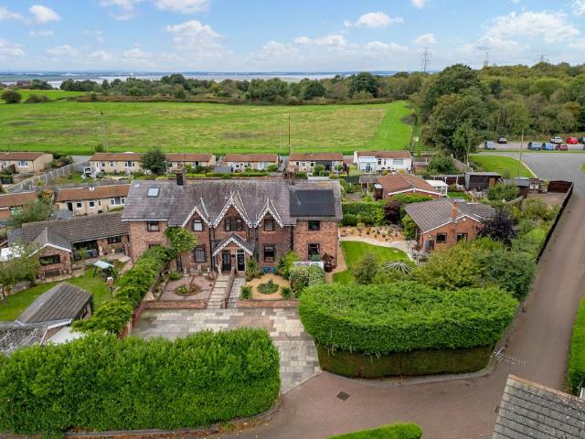House for sale in Runcorn Heath, Halton