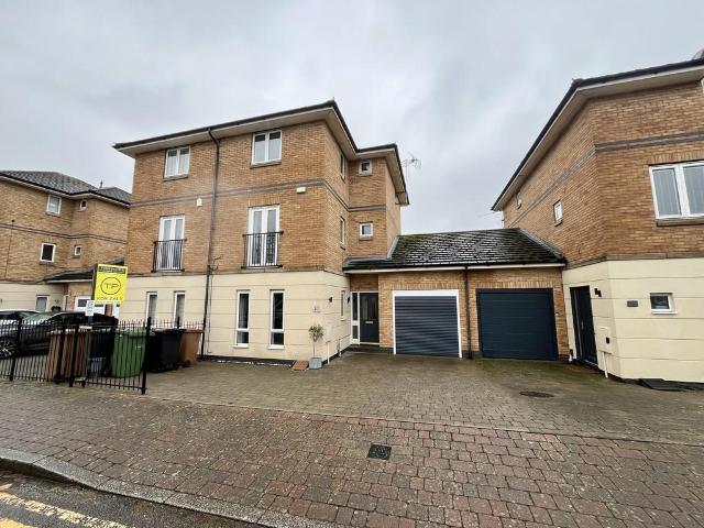 House for sale in Hampton Hargate, Peterborough
